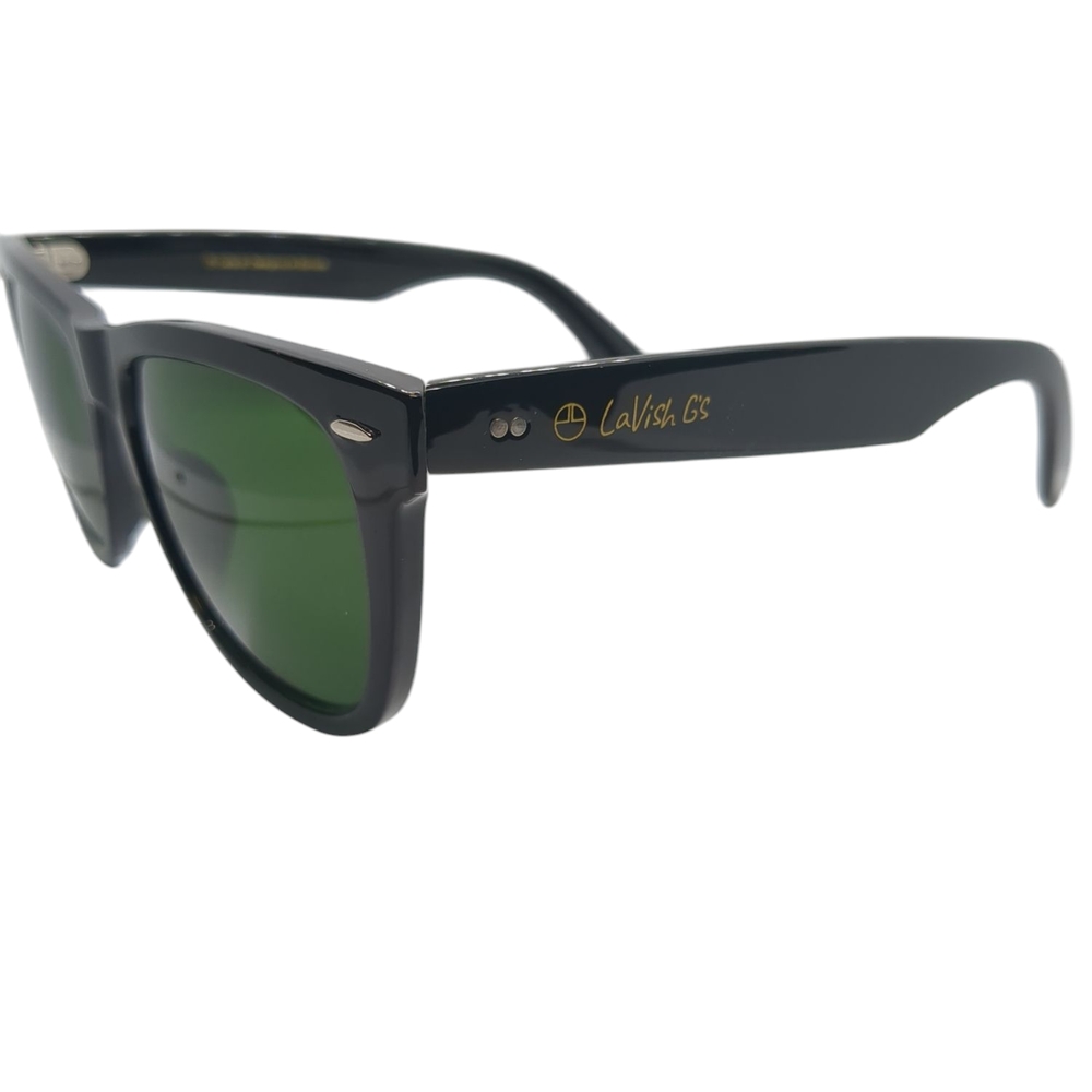 Sleek Black and Green Sunglasses Modern Design